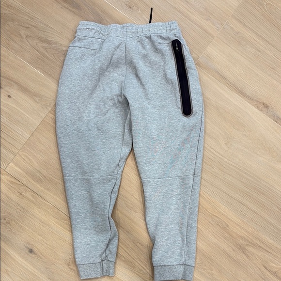 Boys Nike Tech Outfit - Picture 4 of 6